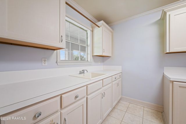 2126 Renaud Drive, Scott, LA 70583