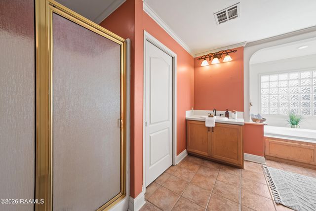 2126 Renaud Drive, Scott, LA 70583