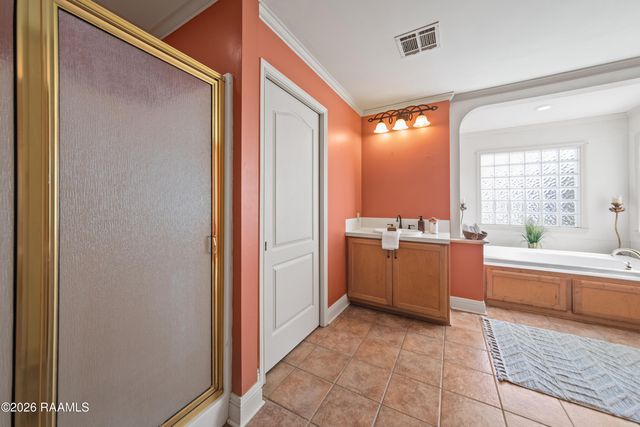 2126 Renaud Drive, Scott, LA 70583