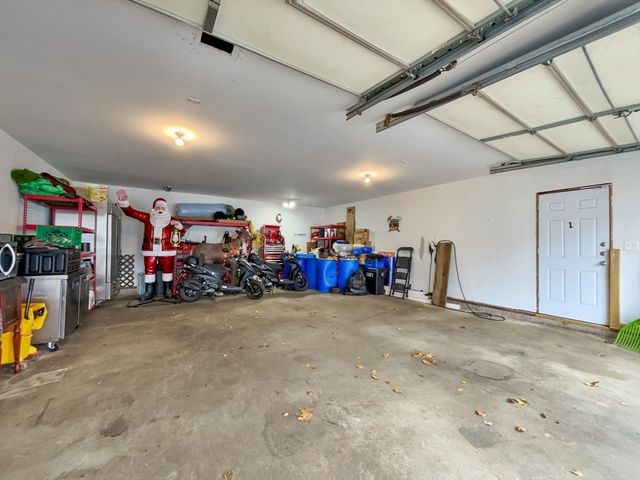 190 Mill St, Agawam, MA 01001