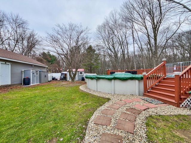 190 Mill St, Agawam, MA 01001
