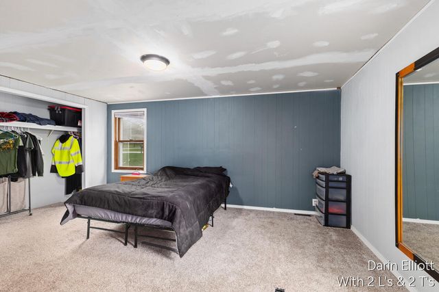 400 W Bridge Street, Lyons Vlg-lyons Twp, MI 48851