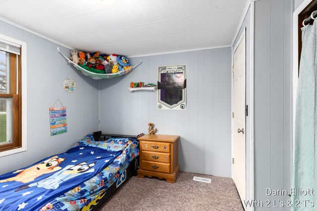 400 W Bridge Street, Lyons Vlg-lyons Twp, MI 48851