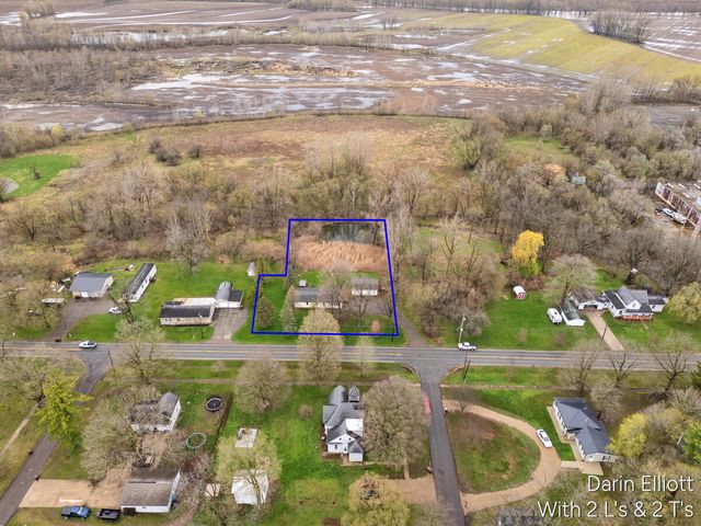 400 W Bridge Street, Lyons Vlg-lyons Twp, MI 48851