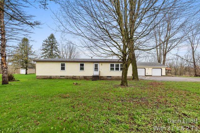 400 W Bridge Street, Lyons Vlg-lyons Twp, MI 48851