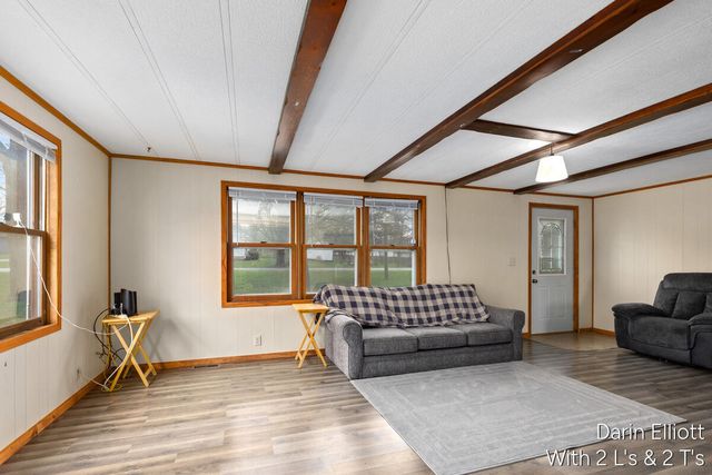 400 W Bridge Street, Lyons Vlg-lyons Twp, MI 48851
