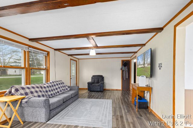 400 W Bridge Street, Lyons Vlg-lyons Twp, MI 48851