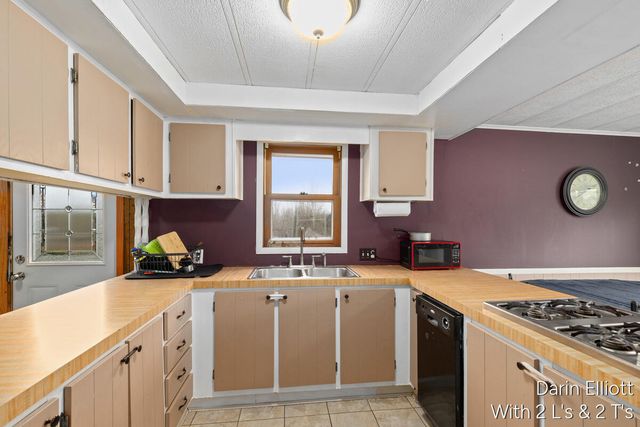 400 W Bridge Street, Lyons Vlg-lyons Twp, MI 48851