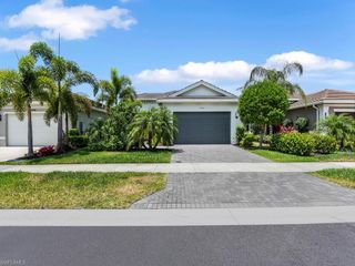 28426 Montecristo LOOP, Bonita Springs, FL 34135