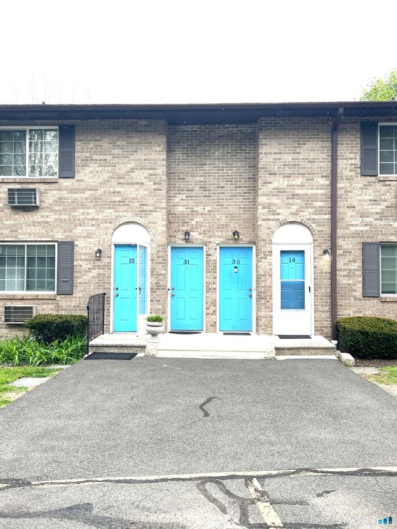 35 Mountain Village Road 30, Waterbury, CT 06706