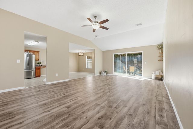 5212 Moore Loop, Crestview, FL 32536