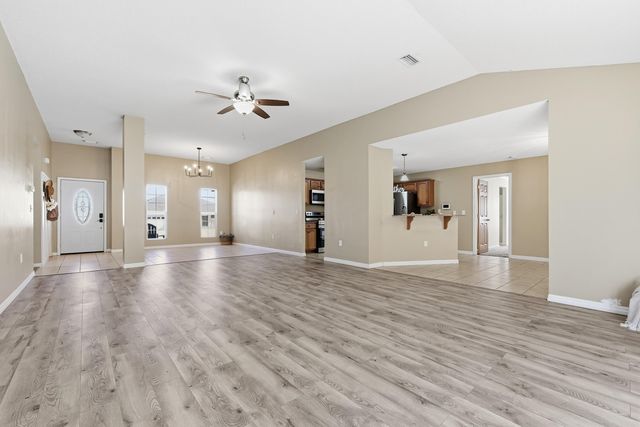 5212 Moore Loop, Crestview, FL 32536