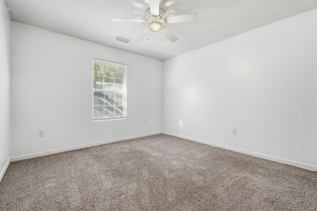 5212 Moore Loop, Crestview, FL 32536