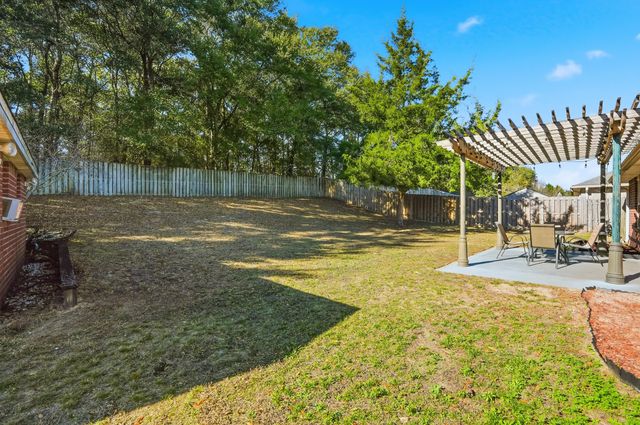 5212 Moore Loop, Crestview, FL 32536