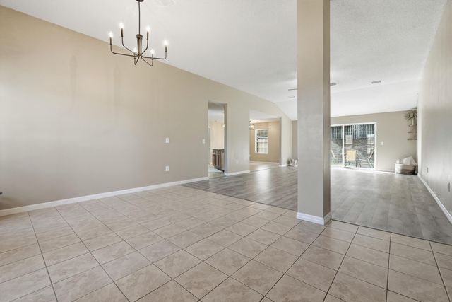 5212 Moore Loop, Crestview, FL 32536