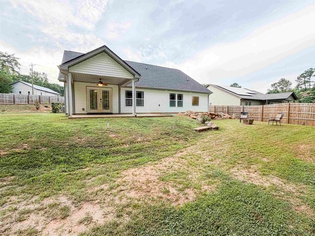 115 Fowler Road, Campobello, SC 29322