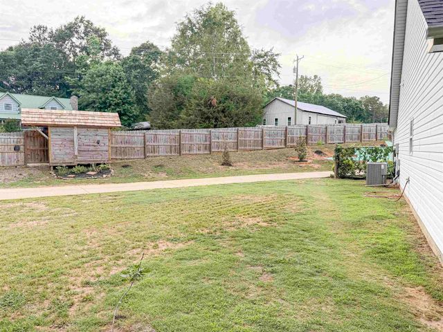 115 Fowler Road, Campobello, SC 29322