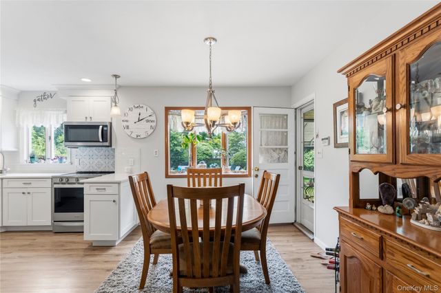 1359 Manor Lane, Bay Shore, NY 11706