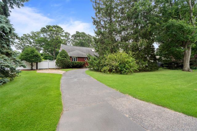 1359 Manor Lane, Bay Shore, NY 11706