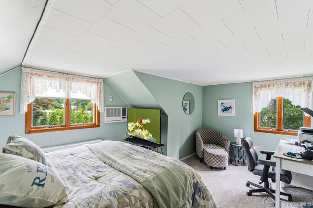 1359 Manor Lane, Bay Shore, NY 11706