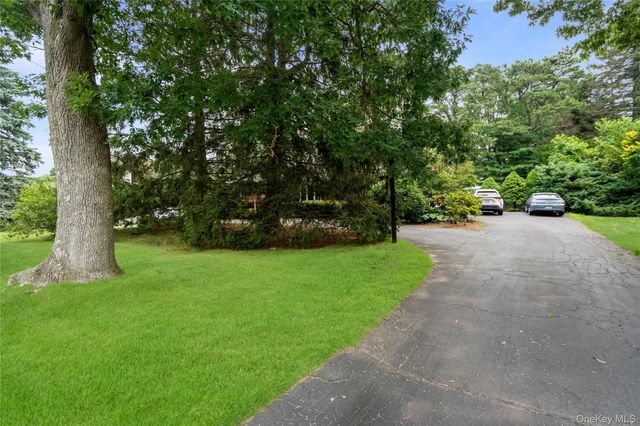 1359 Manor Lane, Bay Shore, NY 11706