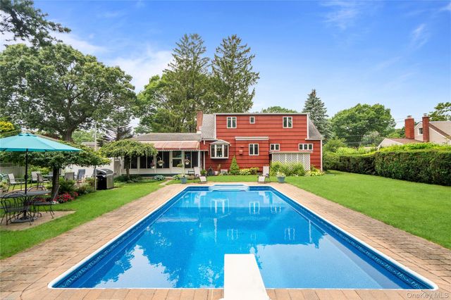 1359 Manor Lane, Bay Shore, NY 11706