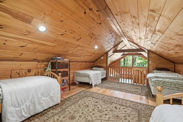 284 The Woods Road, Mineral Bluff, GA 30559