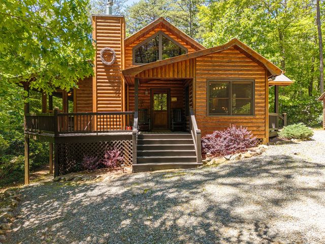 284 The Woods Road, Mineral Bluff, GA 30559
