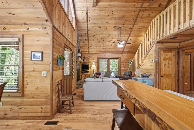 284 The Woods Road, Mineral Bluff, GA 30559
