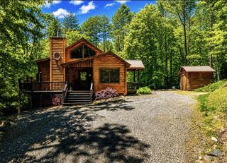 284 The Woods Road, Mineral Bluff, GA 30559