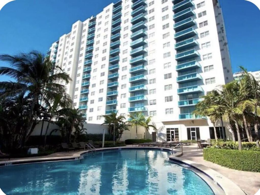 4001 S Ocean Drive 16H, Hollywood, FL 33019