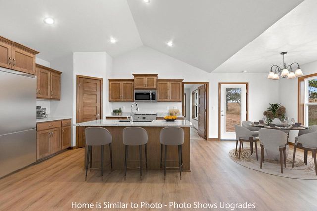 1723 BETTY JEAN LANE, Green Bay, WI 54313