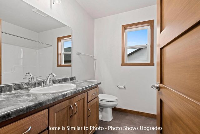 1723 BETTY JEAN LANE, Green Bay, WI 54313