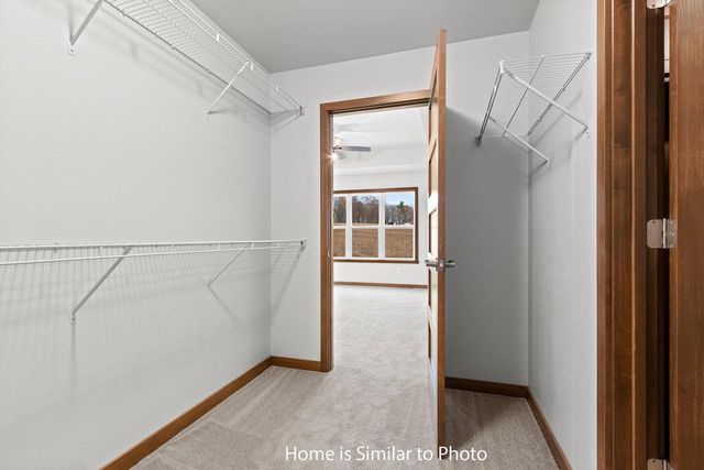 1723 BETTY JEAN LANE, Green Bay, WI 54313