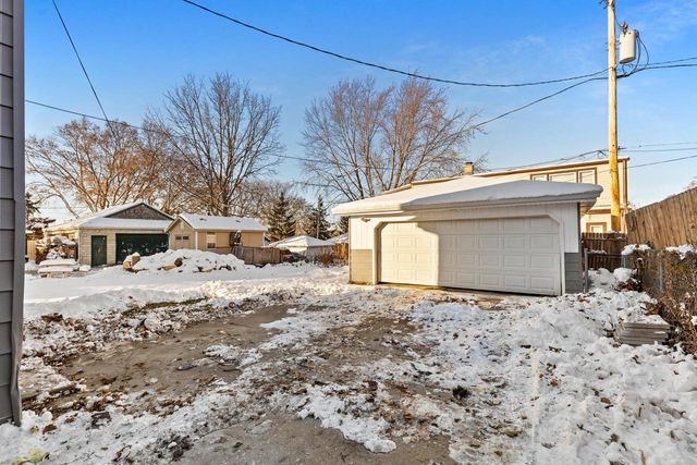 1706 W Oklahoma AVENUE, Milwaukee, WI 53215