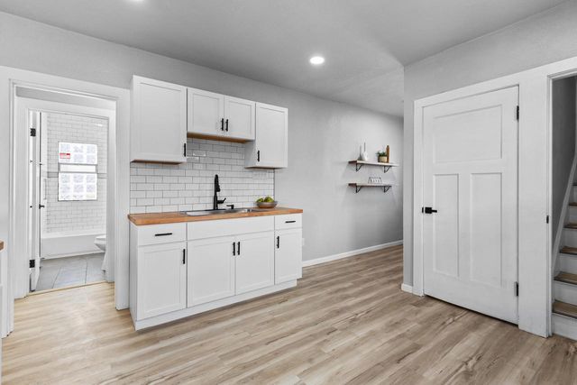 1706 W Oklahoma AVENUE, Milwaukee, WI 53215