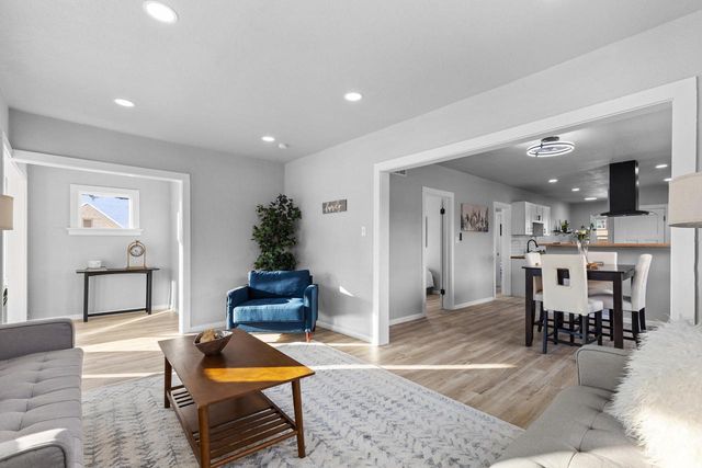 1706 W Oklahoma AVENUE, Milwaukee, WI 53215