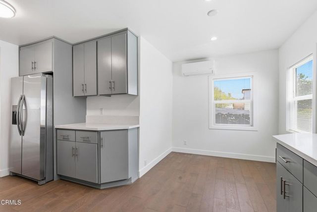 250 S Avenue 55, Los Angeles, CA 90042