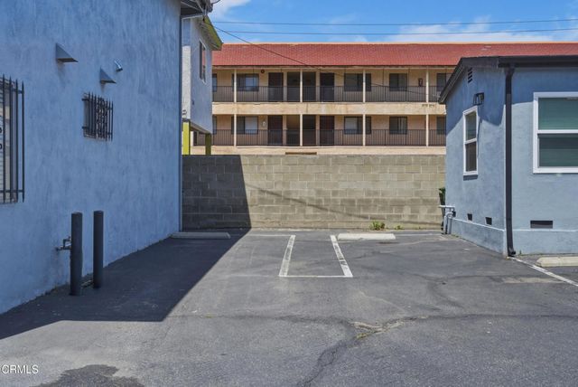 250 S Avenue 55, Los Angeles, CA 90042