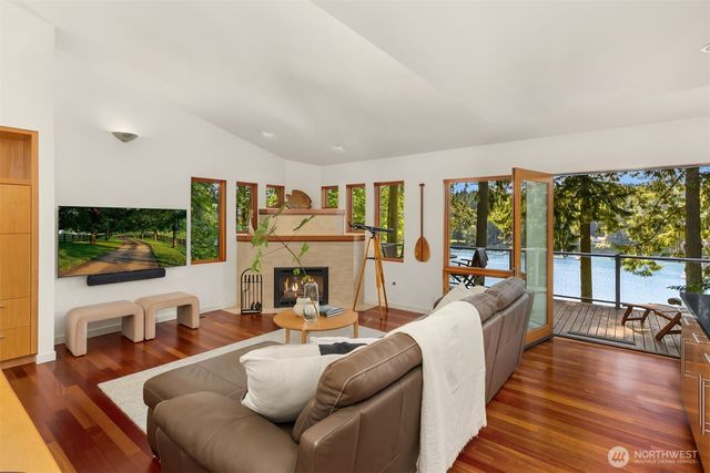 11515 Blue Heron Lane NE, Bainbridge Island, WA 98110