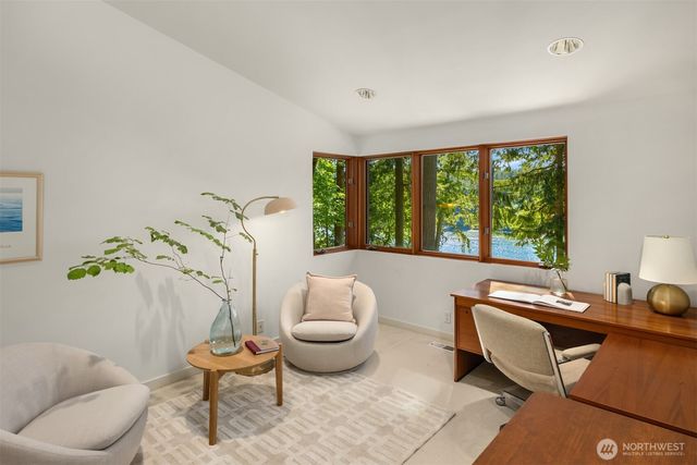 11515 Blue Heron Lane NE, Bainbridge Island, WA 98110