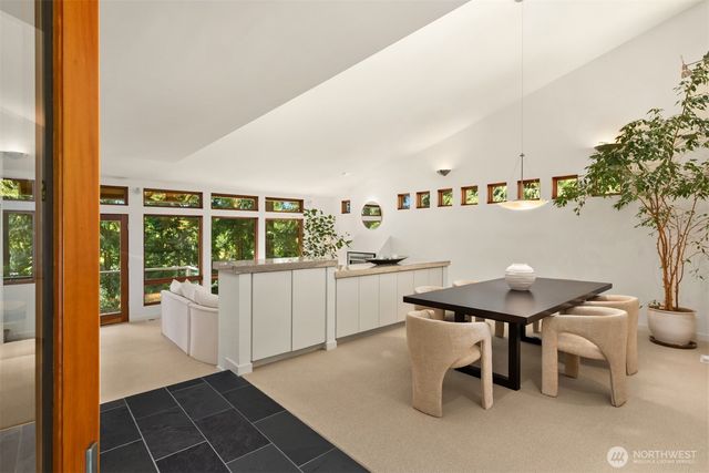 11515 Blue Heron Lane NE, Bainbridge Island, WA 98110