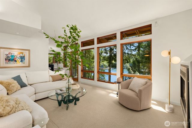 11515 Blue Heron Lane NE, Bainbridge Island, WA 98110
