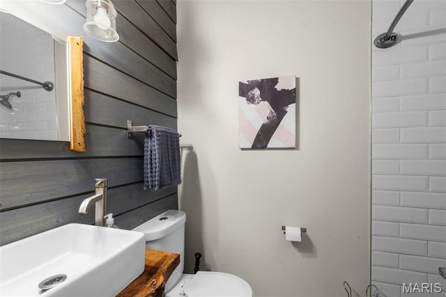 2842 Victor Street, St Louis, MO 63104