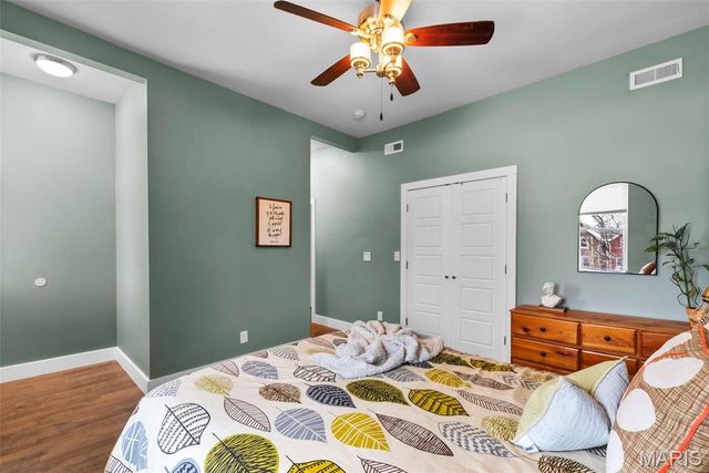 2842 Victor Street, St Louis, MO 63104