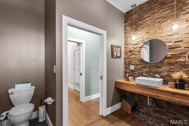 2842 Victor Street, St Louis, MO 63104