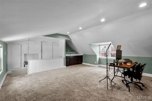 2842 Victor Street, St Louis, MO 63104