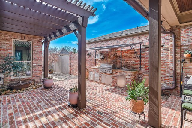 112 Vieux Carre, Bossier City, LA 71111