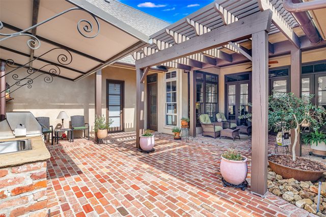 112 Vieux Carre, Bossier City, LA 71111