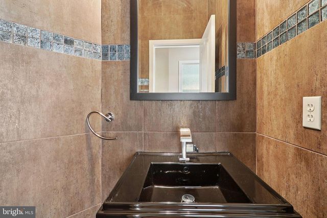 3211 COURTSIDE RD, Bowie, MD 20721